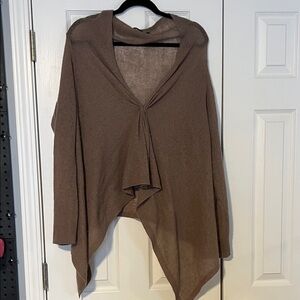 100% cashmere Brown flowy Sweater